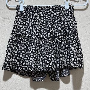 Altar'd State Women's Skort Black White Floral Flowers Tiered Short/Skirt XS